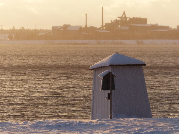 "vaiti"  2014 Tom Lönnqvist